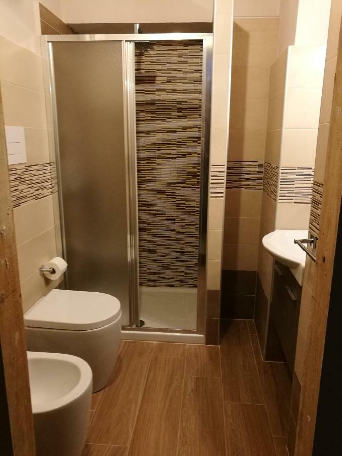דירות נאפולי Residenza Storica Tarsia מראה חיצוני תמונה